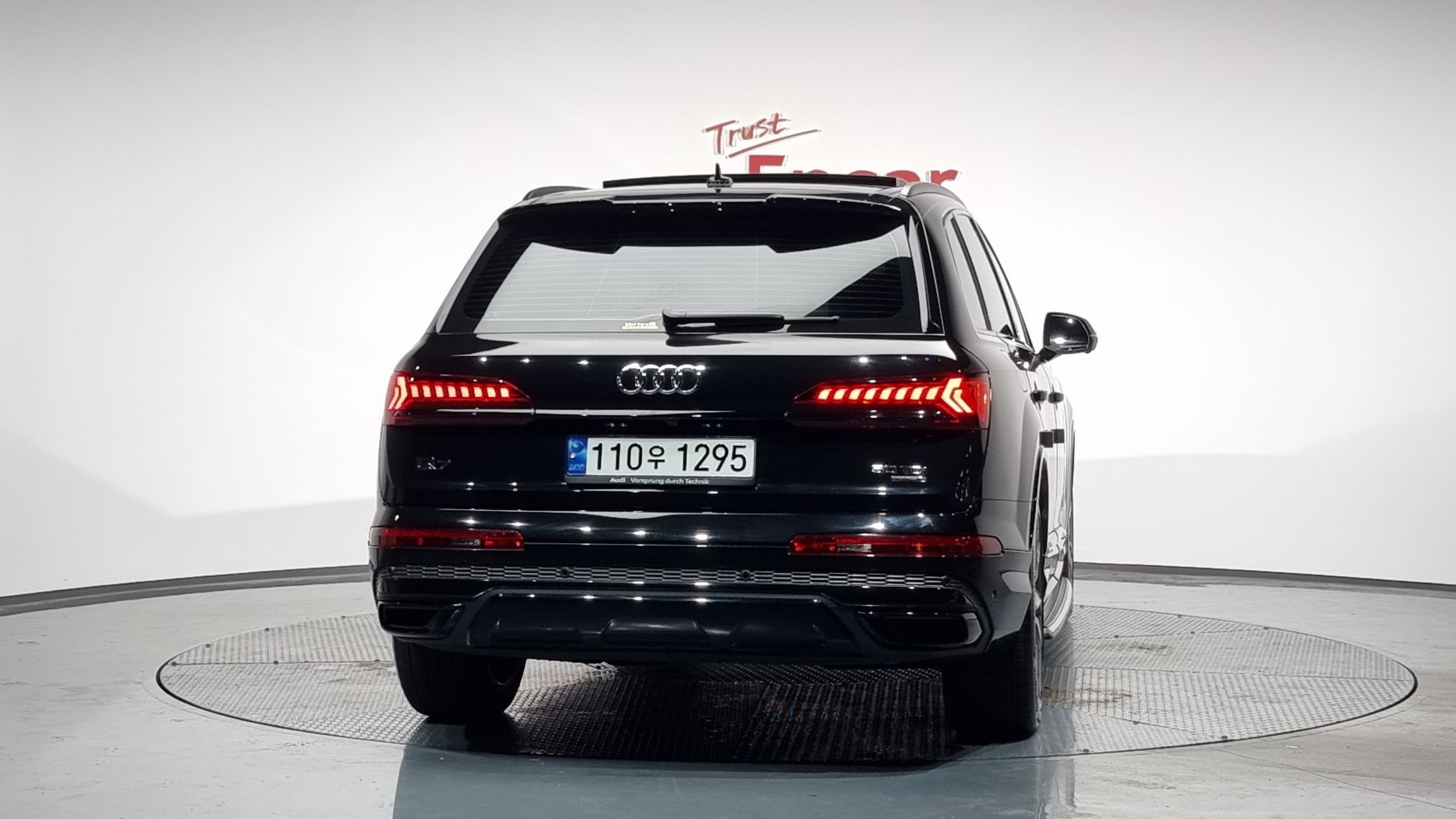 AUDI Q7 4M