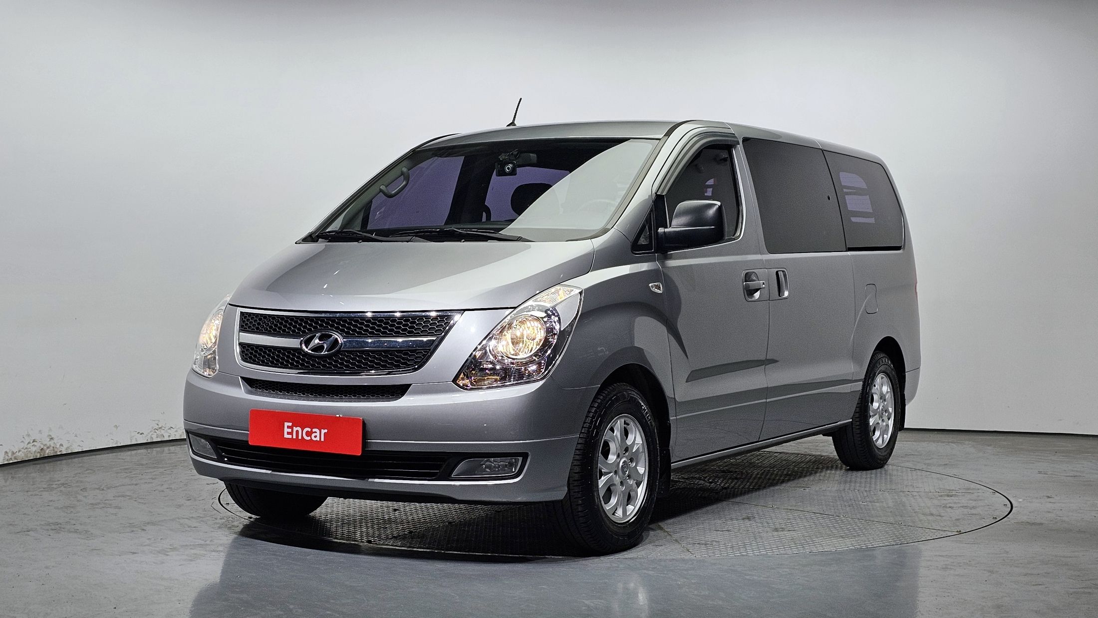 HYUNDAI STAREX GRAND