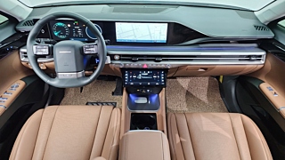 HYUNDAI GRANDEUR GN7 2025