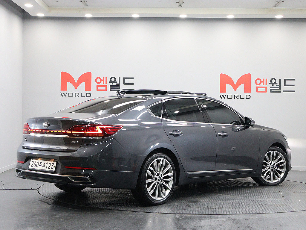 KIA K7 PREMIER