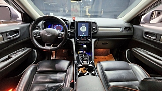 SAMSUNG QM6 2019