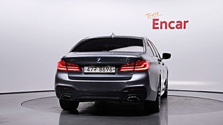 BMW 5-SERIES G30 2017