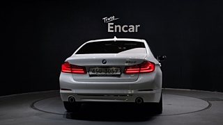 BMW 5-SERIES G30 2018