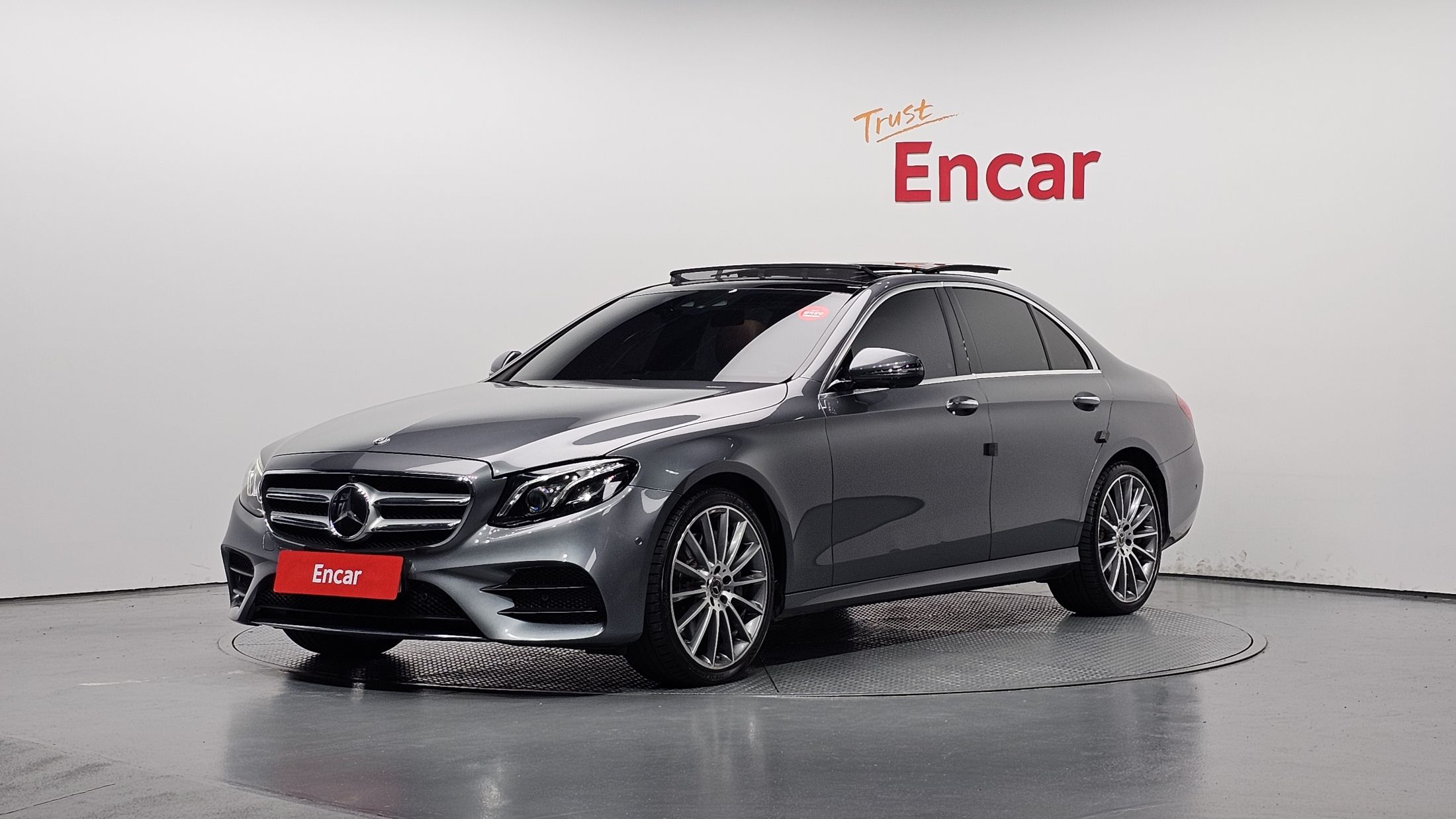 MERCEDES BENZ E-CLASS W213 2020