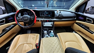 KIA CARNIVAL 2023