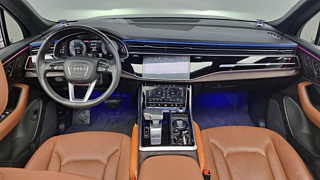 AUDI Q7 4M 2021