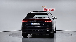 AUDI Q8 4M 2021
