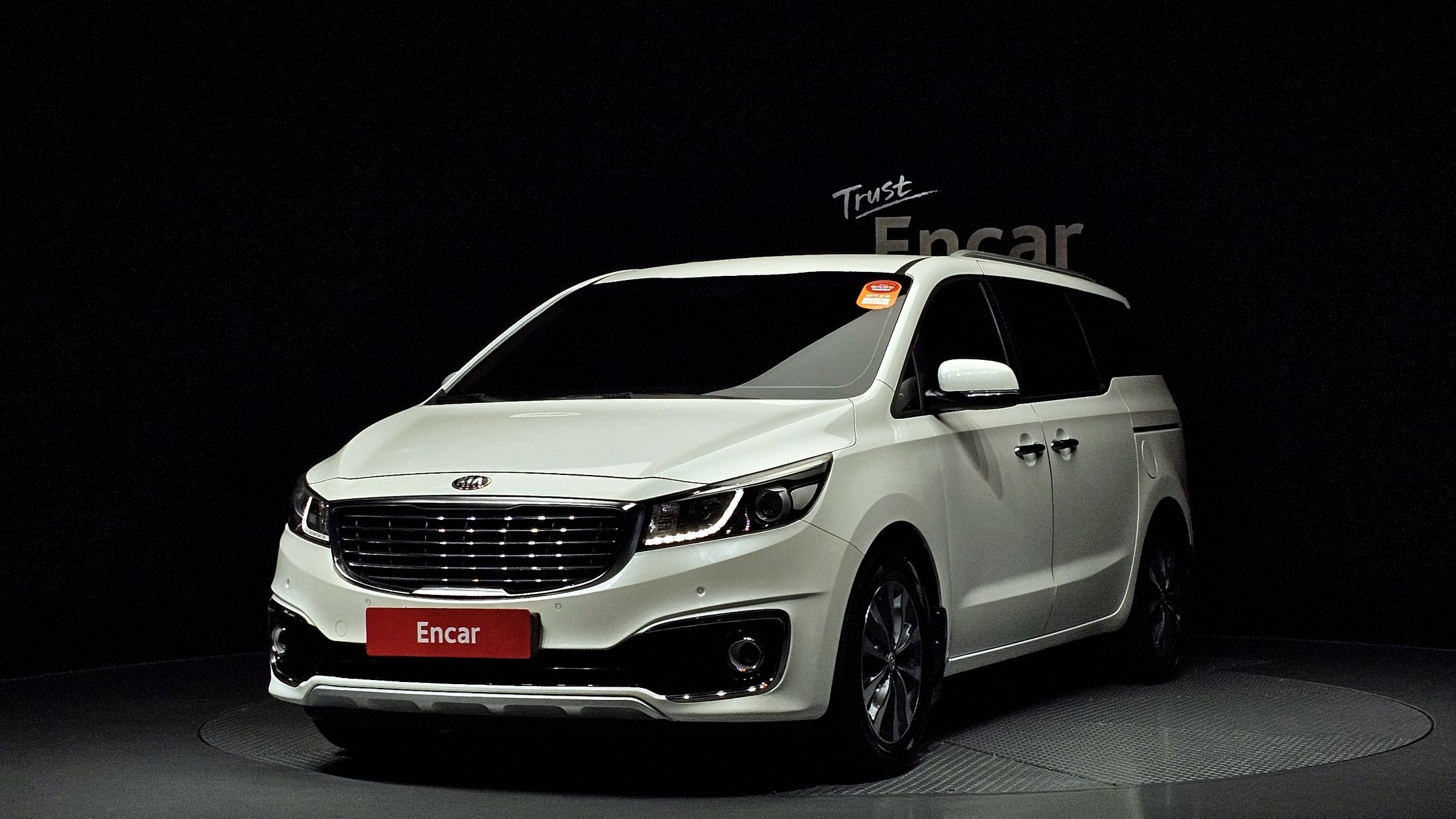 KIA CARNIVAL 2015