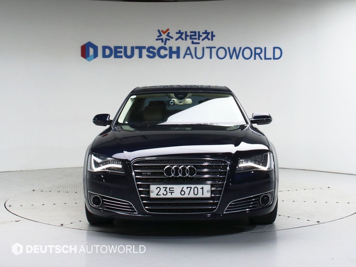 AUDI A8 2011
