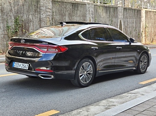 HYUNDAI GRANDEUR IG HYBRID 2018