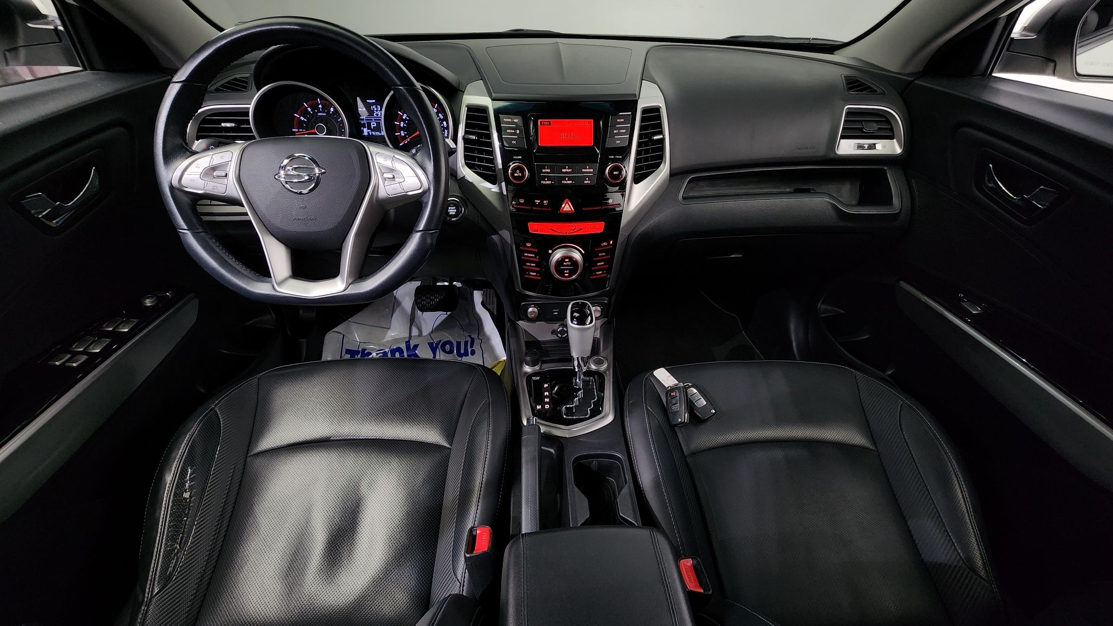 SSANGYONG TIVOLI 2015