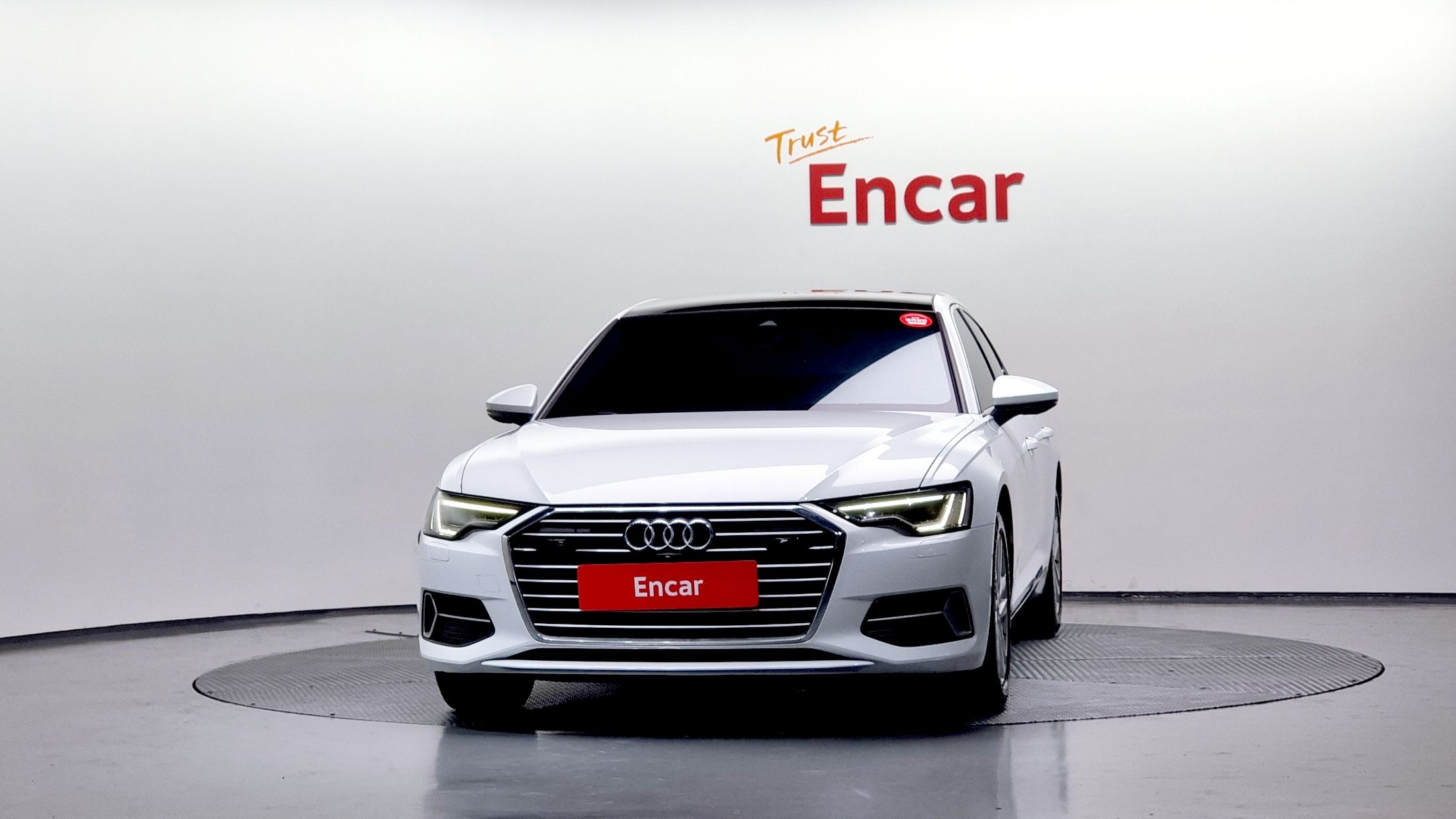AUDI A6 C8