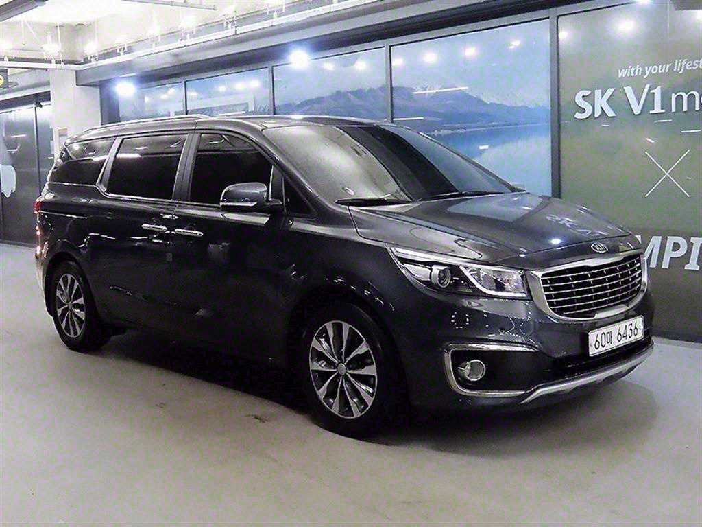 KIA CARNIVAL 2015