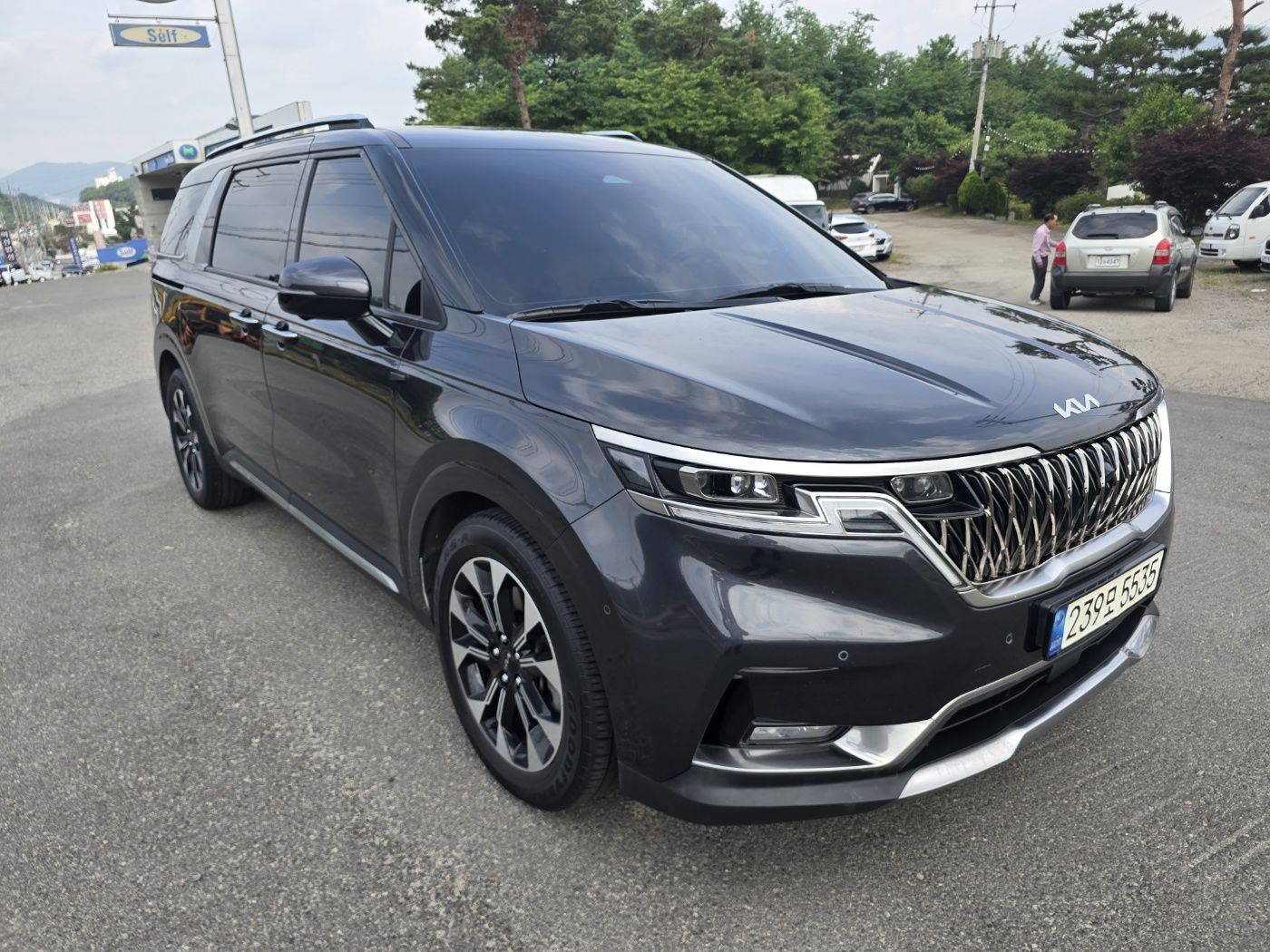 KIA CARNIVAL