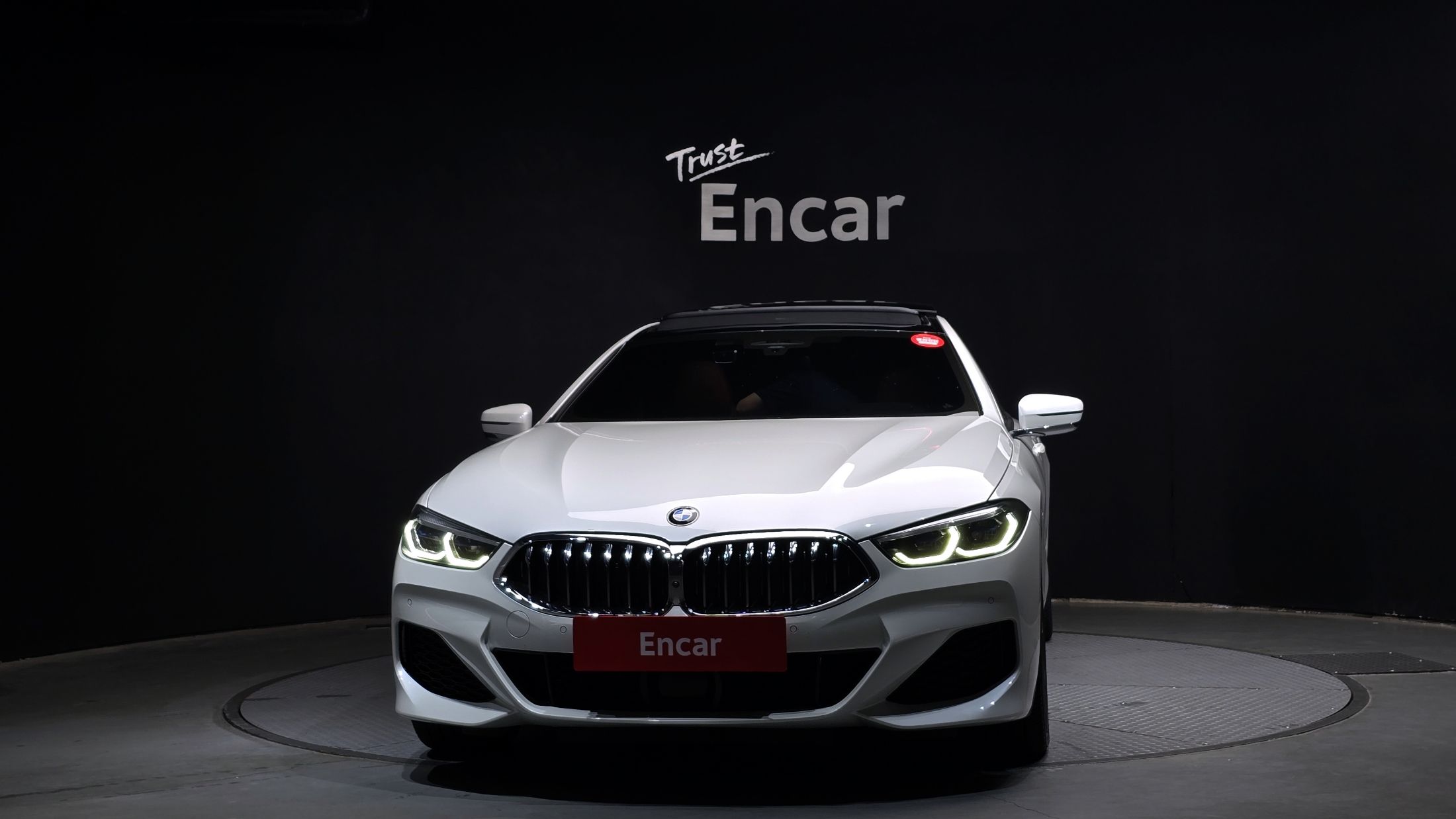 BMW 8-SERIES G15 2021