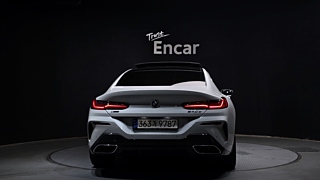 BMW 8-SERIES G15 2021