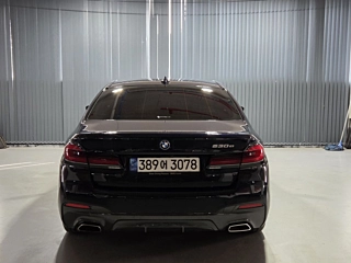 BMW 5-SERIES G30 2022