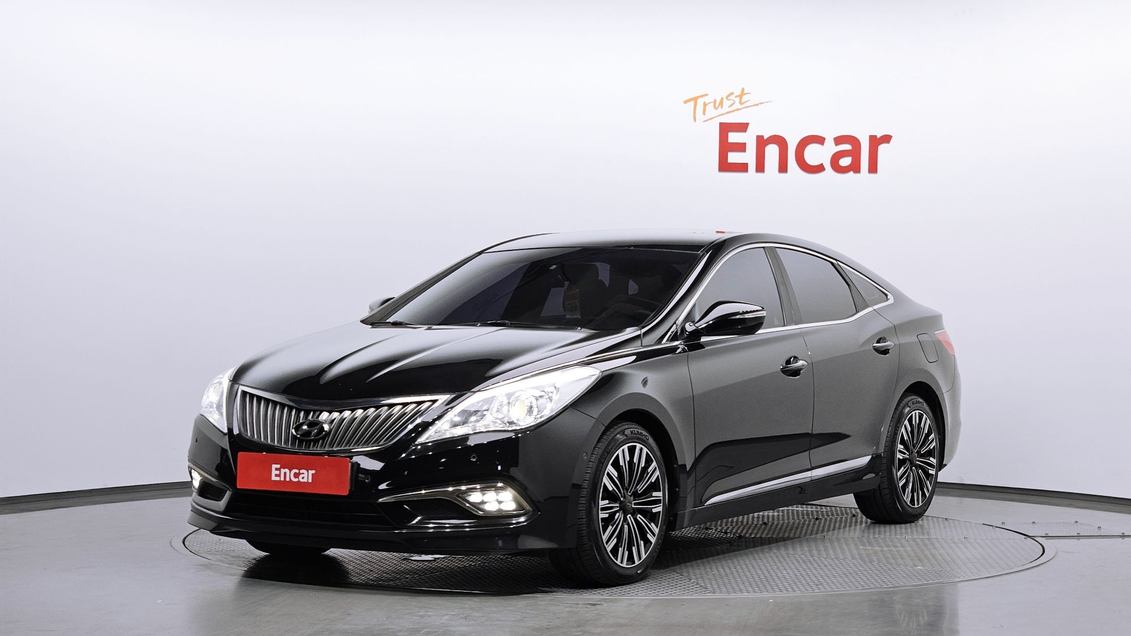 HYUNDAI GRANDEUR HG 2014