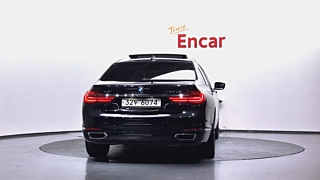 BMW 7-SERIES G11 2016