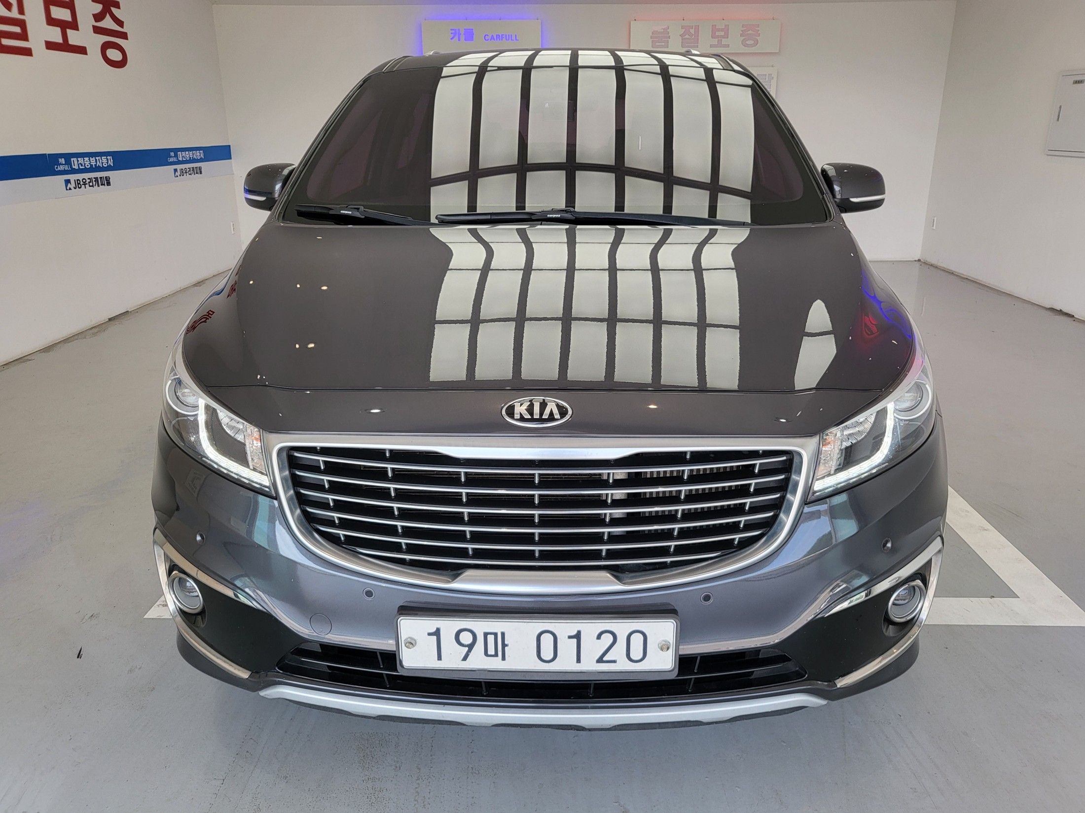 KIA CARNIVAL 2016