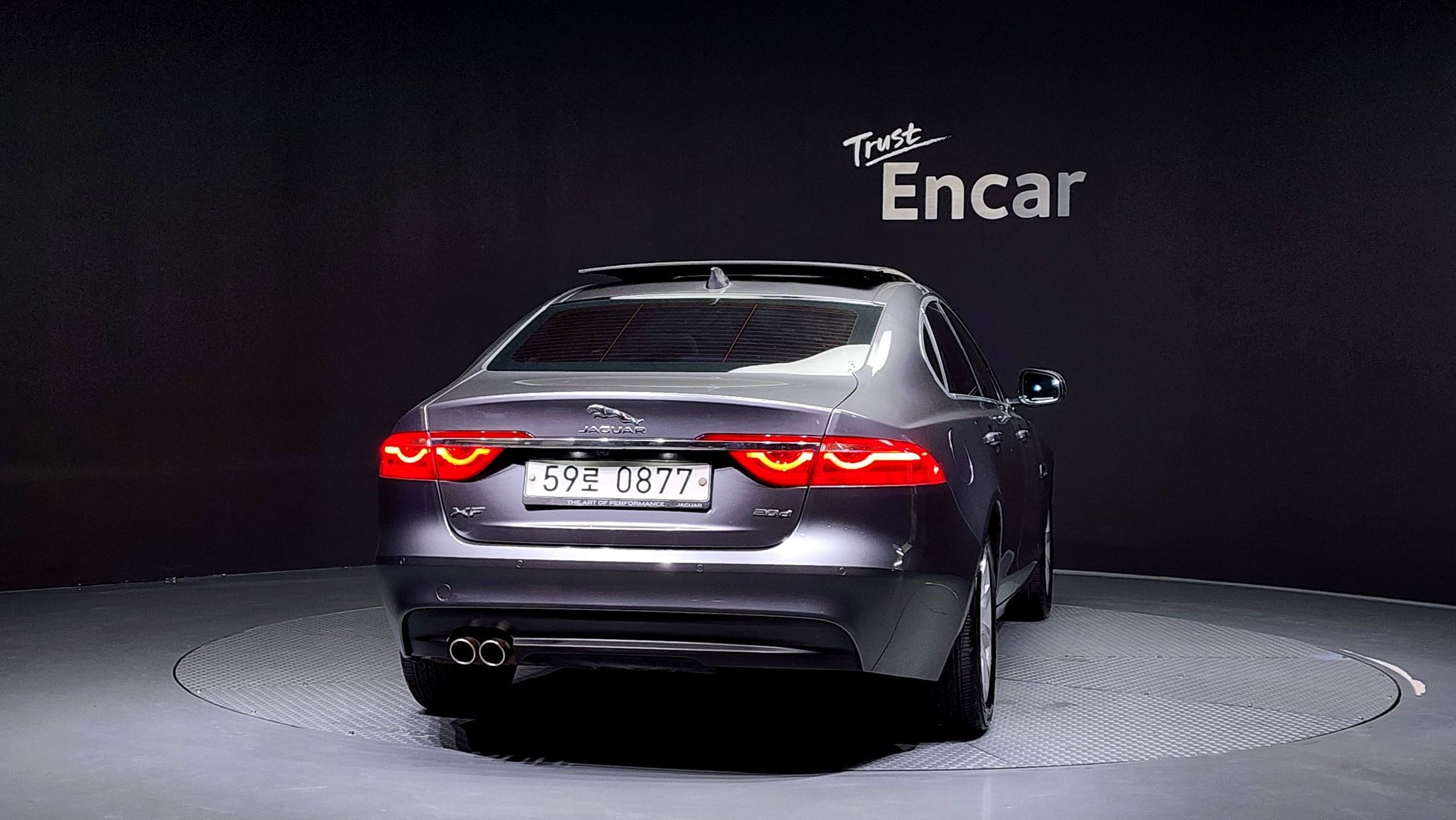 JAGUAR XF X260 2016