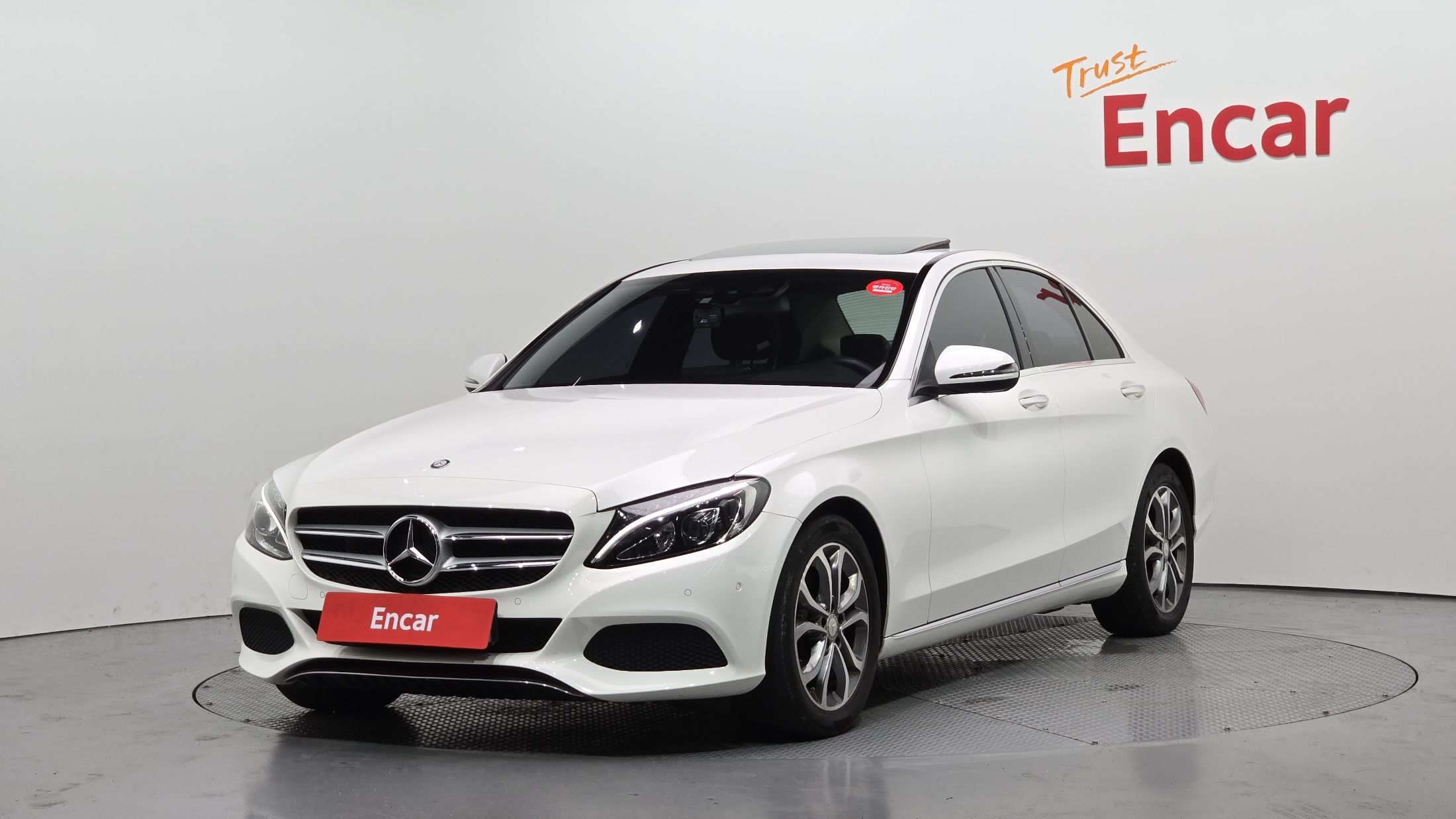 MERCEDES BENZ C-CLASS W205 2016
