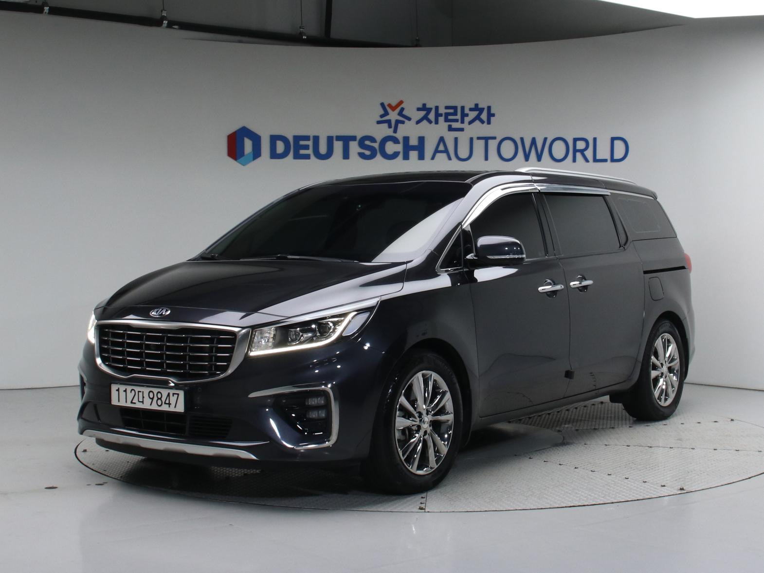 KIA CARNIVAL