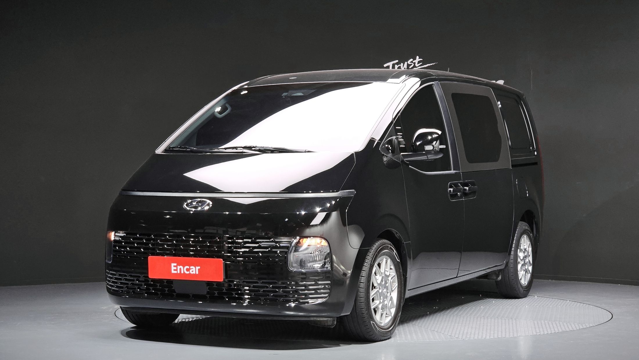 HYUNDAI STARIA 2023