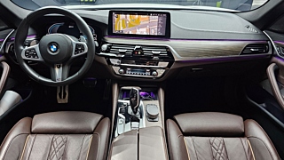BMW 5-SERIES G30 2020