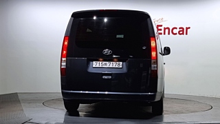 HYUNDAI STARIA 2021