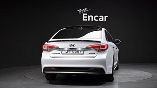 HYUNDAI LF SONATA HYBRID 2016