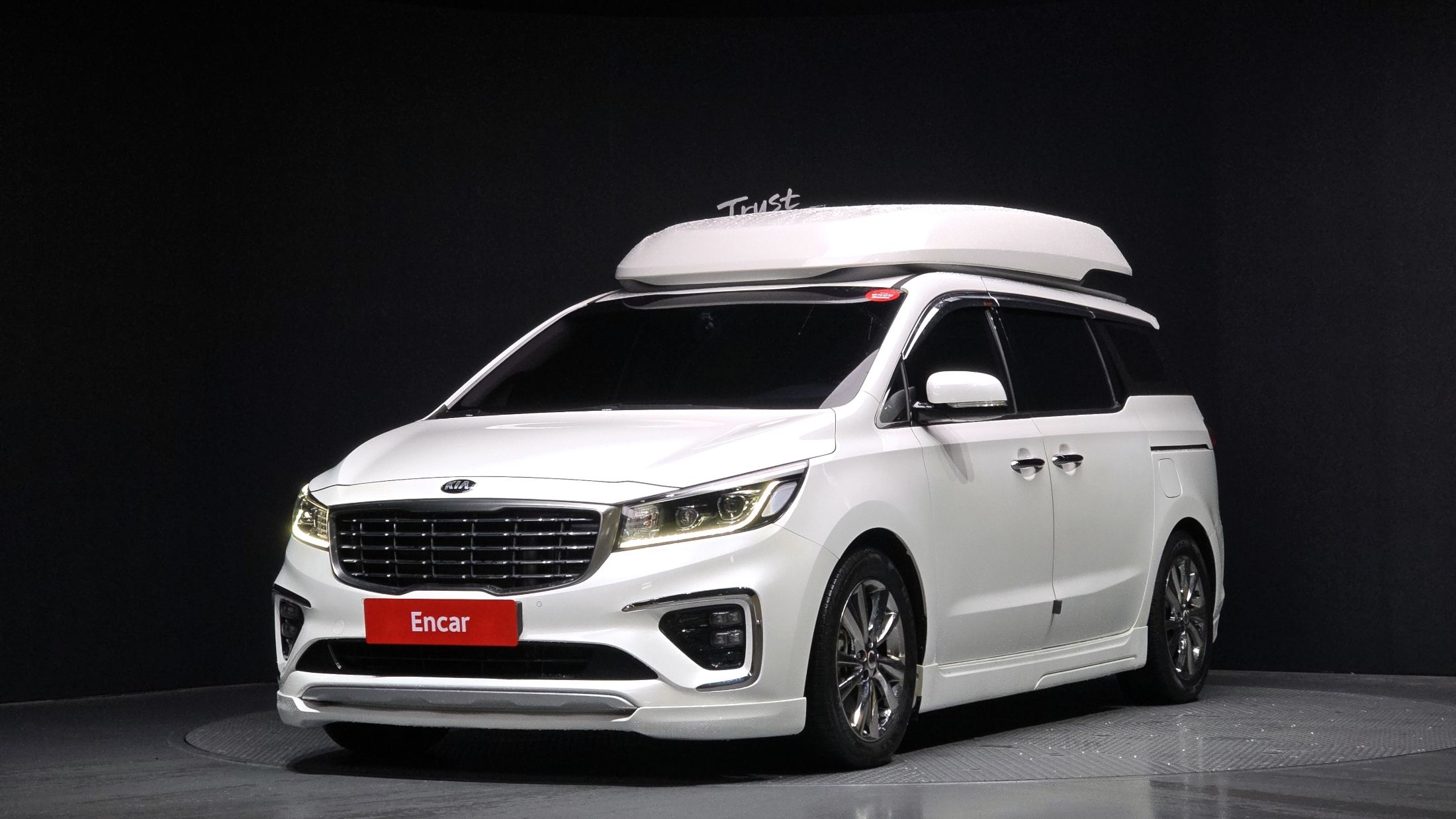 KIA CARNIVAL 2019