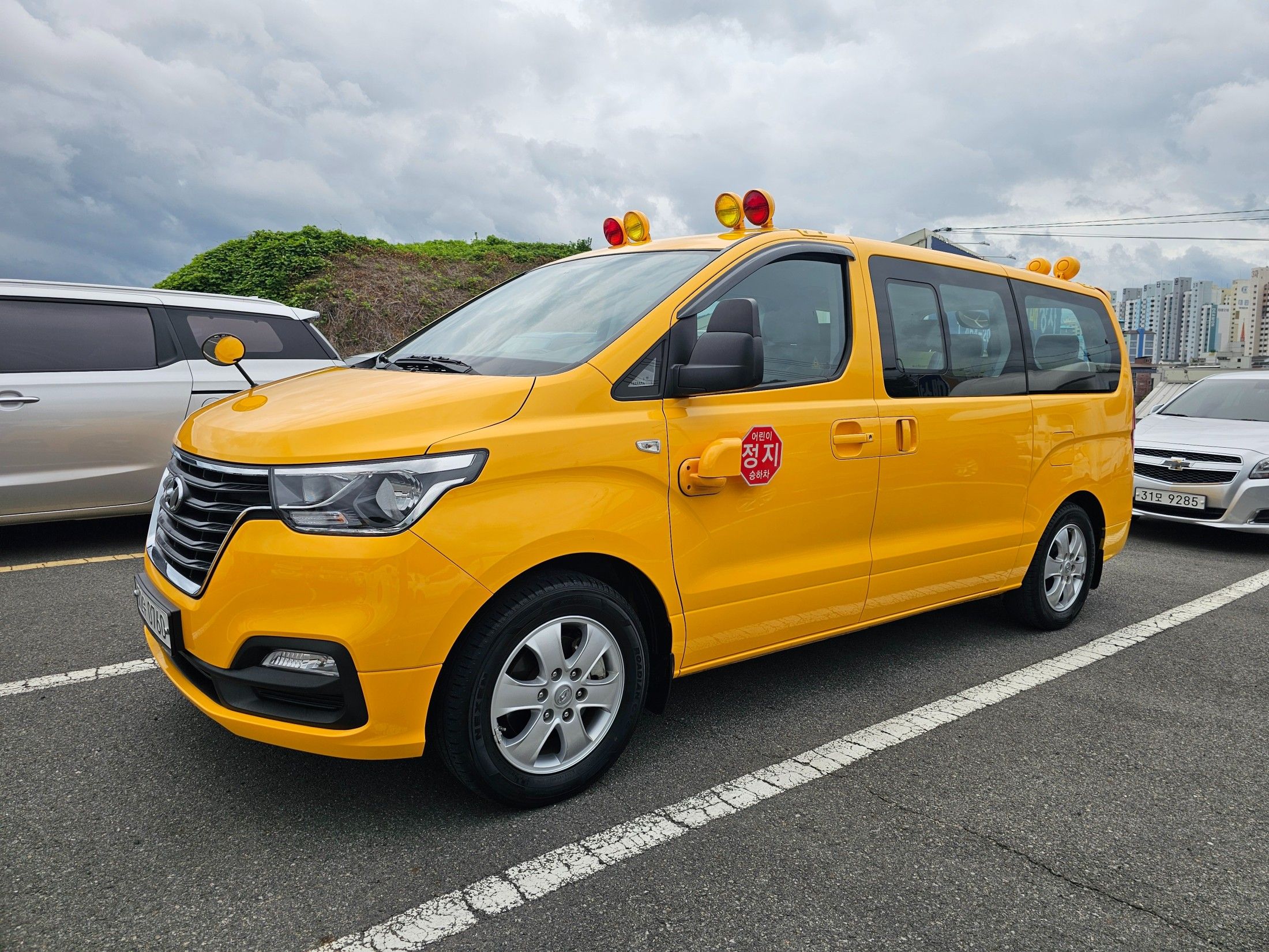 HYUNDAI STAREX GRAND