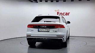 AUDI Q8 4M 2022