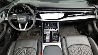AUDI Q8 4M 2022