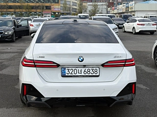 BMW 5-SERIES G60 2024