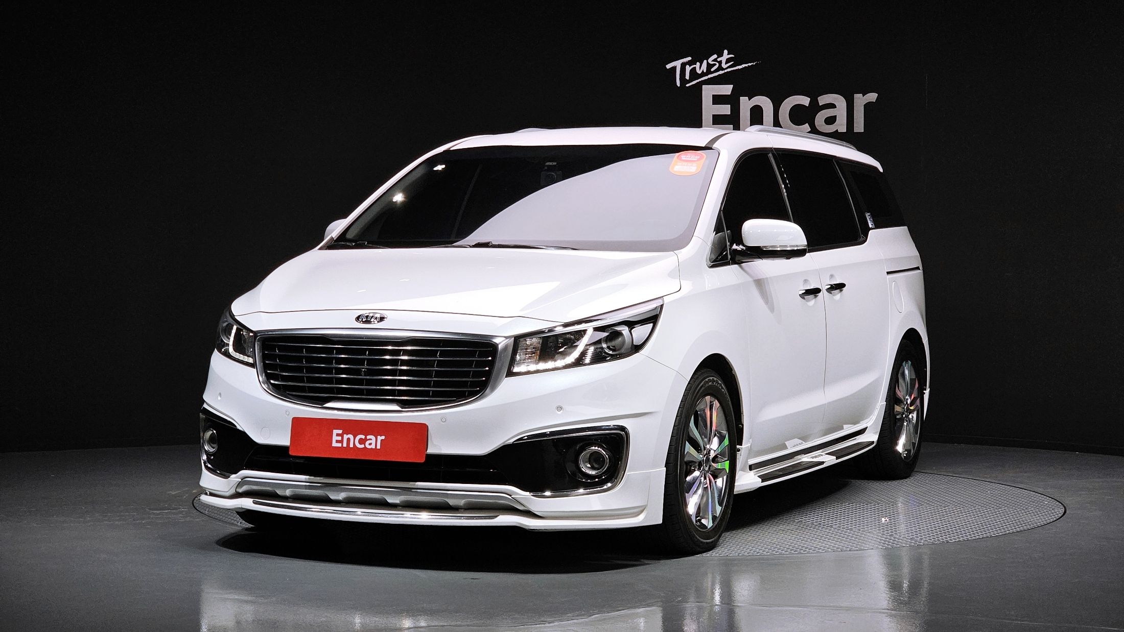 KIA CARNIVAL 2017