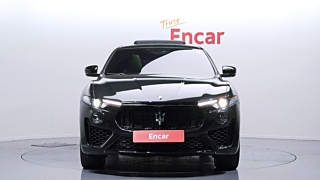 MASERATI LEVANTE 2019