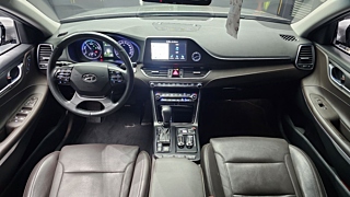 HYUNDAI GRANDEUR IG HYBRID 2017