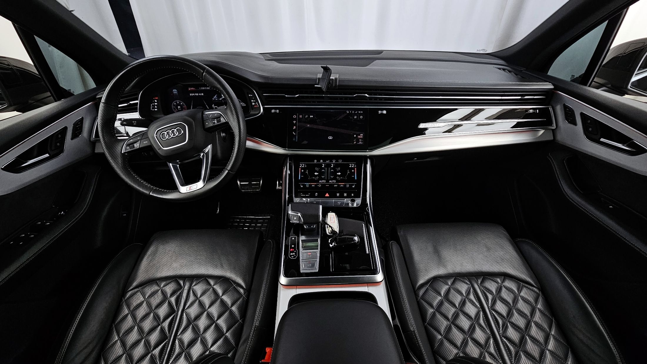 AUDI Q7 4M 2020