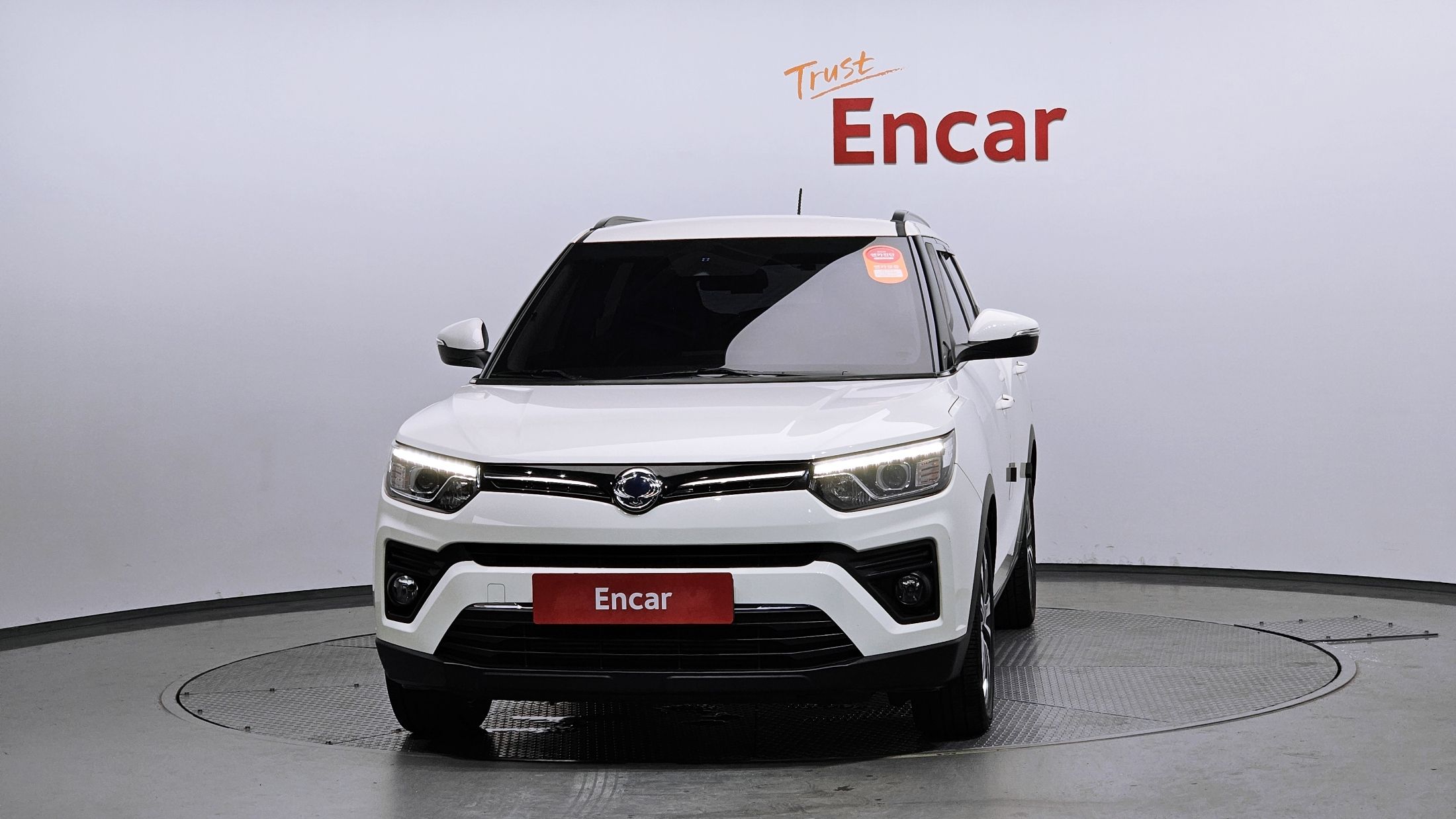 SSANGYONG TIVOLI VERY NEW 2019