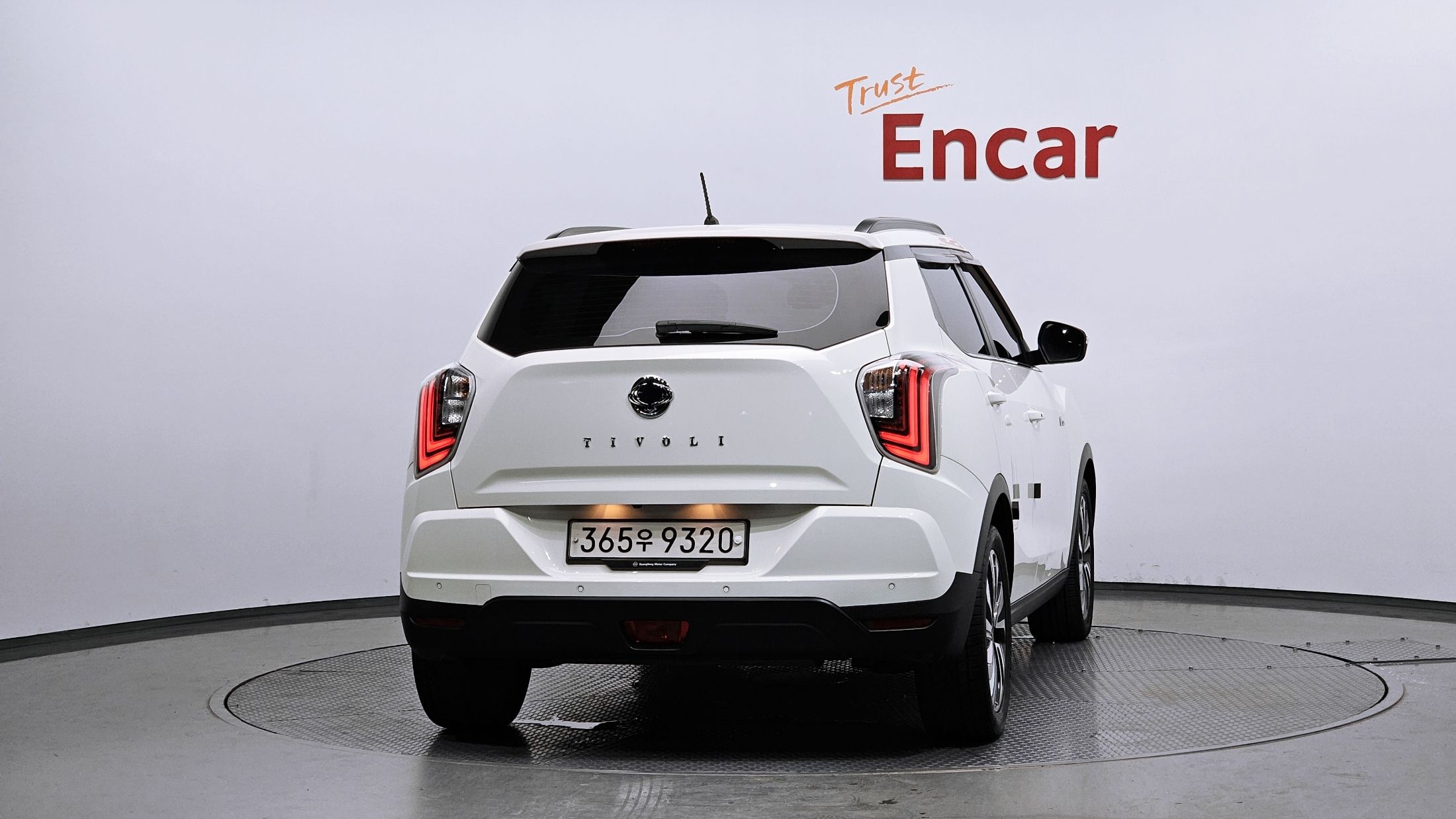 SSANGYONG TIVOLI VERY NEW 2019