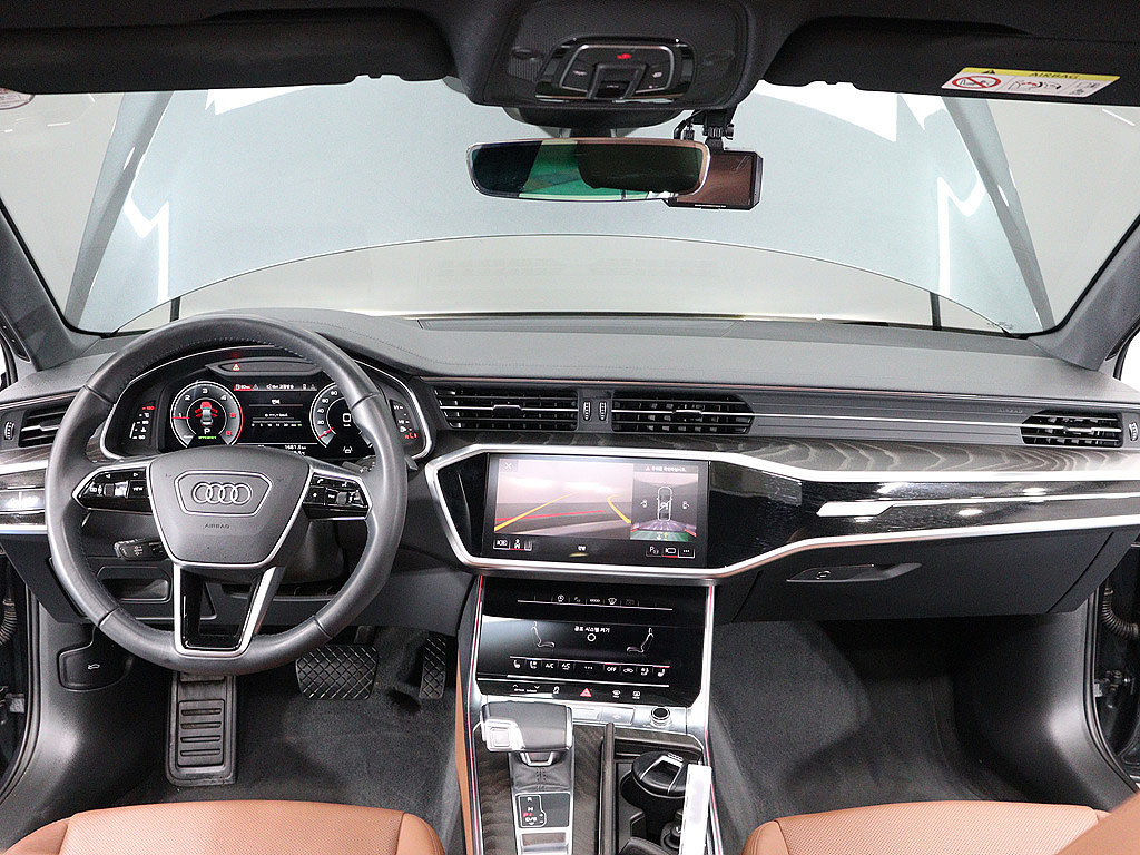 AUDI A6 C8 2021