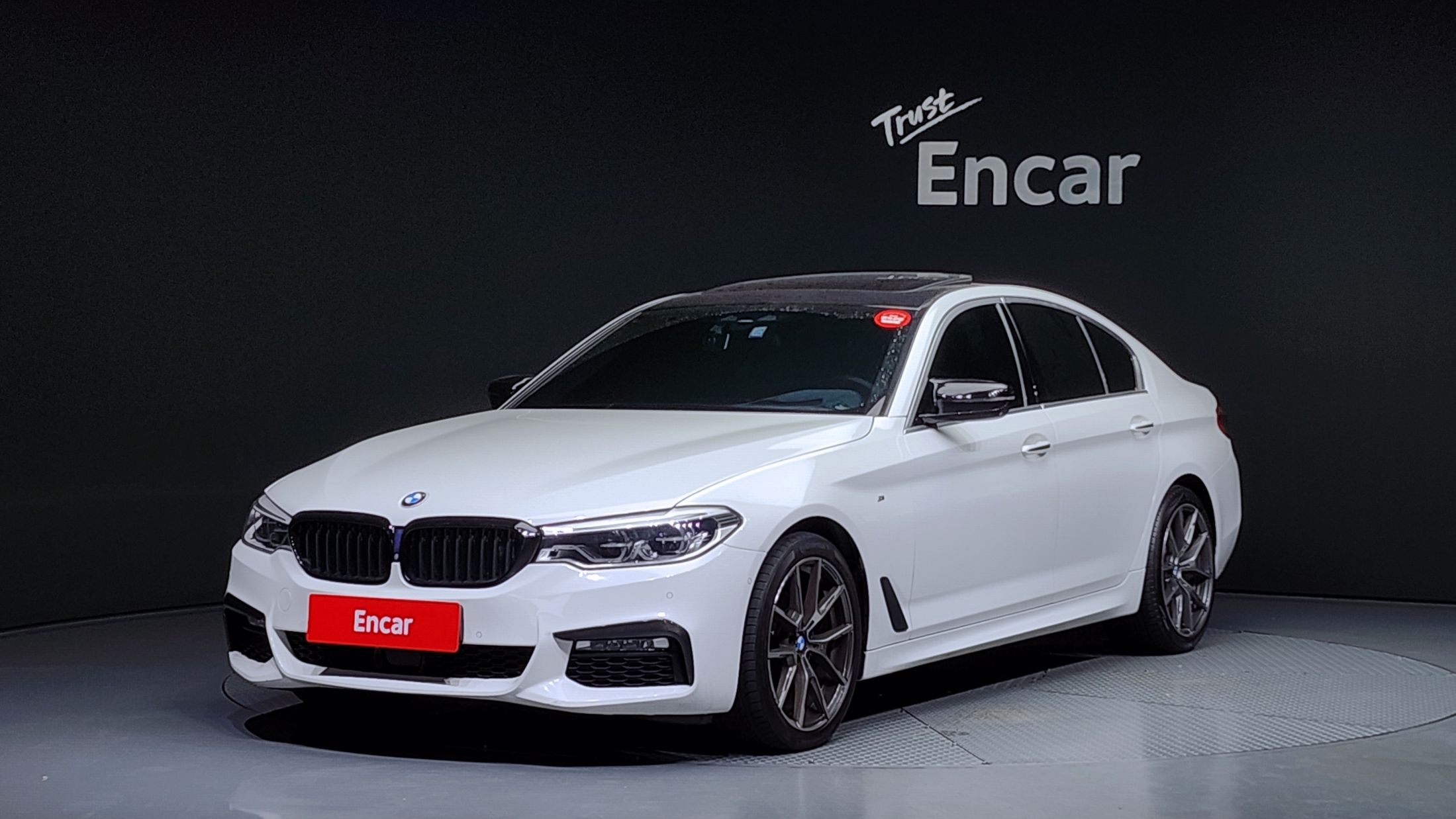 BMW 5-SERIES G30 2017