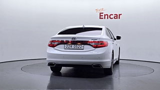 HYUNDAI GRANDEUR HG 2016