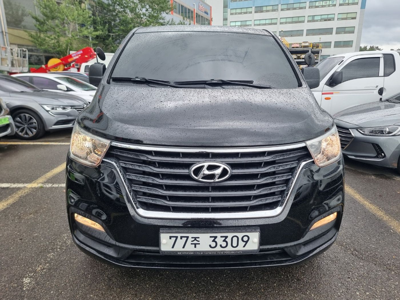 HYUNDAI STAREX GRAND