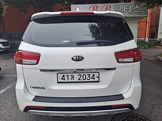 KIA CARNIVAL 2017