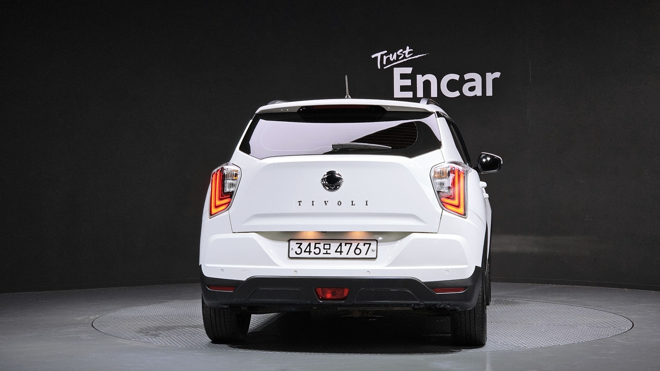 SSANGYONG TIVOLI VERY NEW 2020