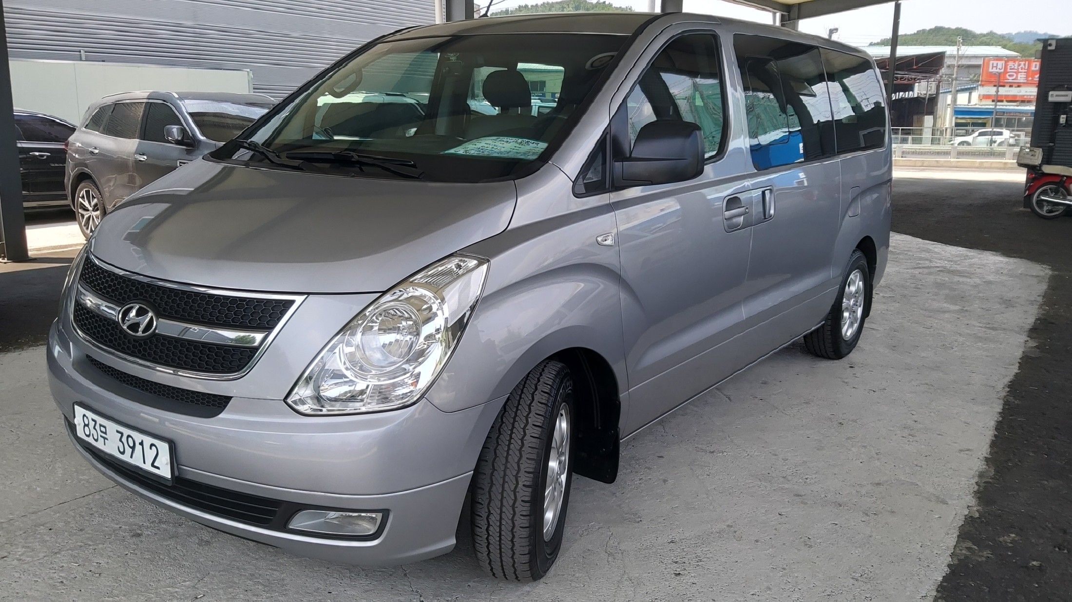 HYUNDAI STAREX GRAND 2012