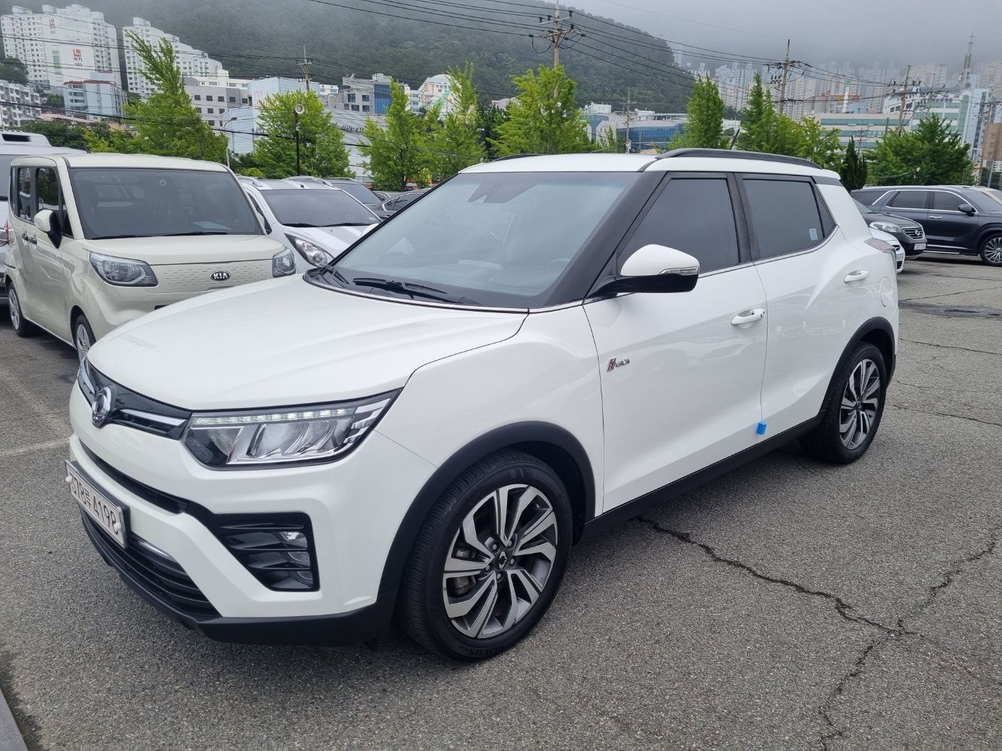 SSANGYONG TIVOLI VERY NEW 2020